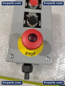 4-BUTTON Control Station Enclosure – actual item, photo 9 of 11