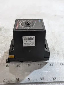 Watlow 146E-1J1D-3100 Temperature Controller