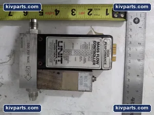 Unit Instruments UFC-1100A Mass Flow Controller – actual item, photo 2 of 3