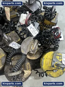 Electric Magnets, Assorted Sizes & Power, Assorted Conditions.. As Is .. 12 Unit – actual item, photo 8 of 8