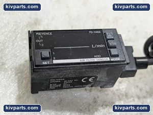 Keyence FD-V40A Flow Sensor Amplifier Controller – actual item, photo 2 of 4