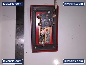Eaton 17042 Mashroom Stop Start Switch – actual item, photo 4 of 6