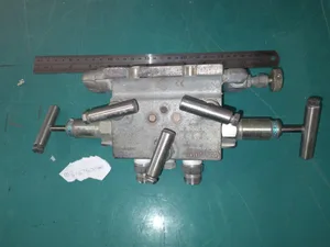 Parker M3-6750DA0 Instrument Manifold Block