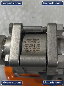 Swagelok SS-63TS12-JLK Whitey 316 Ball Valve – actual item, photo 5 of 7