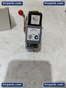 Johnson Controls P20AA-127C LO 12 PSIG – actual item, photo 4 of 5
