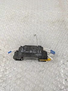 16Z3W2 Relay Socket Base