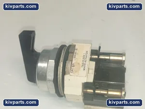 Allen-Bradley Lever Selector Switch Operator – actual item, photo 2 of 5