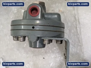 Moore Products BA2 4297-112S1Z1 Pneumatic Relay – actual item, photo 4 of 5