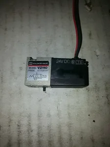 SMC VZ110 3 Port Pneumatic Solenoid Valve