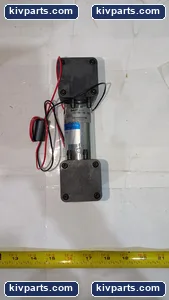 Globe Motors 403A607 Gast DC Vacuum Pump – actual item, photo 2 of 6