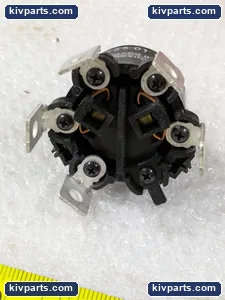 3501 C01 Bushing 4 Spade Terminal Panel – actual item, photo 4 of 6