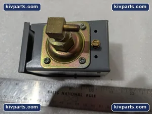 Penn P10BC-7 AC 12 Psig – actual item, photo 5 of 6