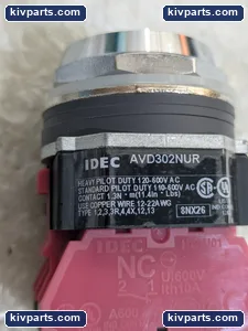 IDEC AVD302NUR Emergency Stop Switch – actual item, photo 4 of 7