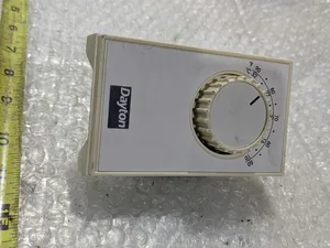 Dayton 31-217 Line Voltage Wall Thermostat