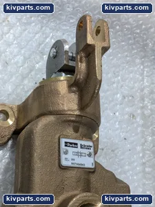 Parker M07464943 Manual Directional Control Valve – actual item, photo 3 of 6