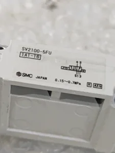 SMC SV2100-5FU Pneumatic Component – actual item, photo 1 of 4