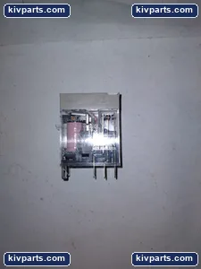 Omron G2R-2-S Relay – actual item, photo 2 of 5
