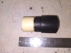 Bryant NEMA L14-30 Locking Connector