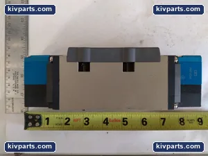SMC VSS8-8-FG-D-3EZ-V1 Pneumatic Solenoid Valve – actual item, photo 2 of 4
