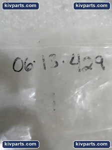 Burndy YA29 Lug – actual item, photo 5 of 6