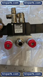 Norgren V148611A-B200A Lalves Manifold Picture – actual item, photo 3 of 9