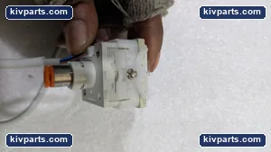 SMC A2031 Pressure Class 2 4 Switch – actual item, photo 2 of 7