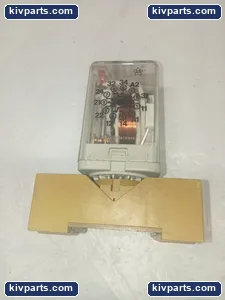 UF3-24V Kuhnke DC Universal Relay – actual item, photo 2 of 4