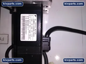 Yaskawa SGMAS-C2AGA-SU22 Electric AC Servo Motor – actual item, photo 3 of 5