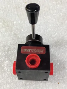 700102 Manual Directional Control Valve