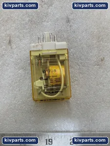 IDEC 24718 Relay – actual item, photo 2 of 11