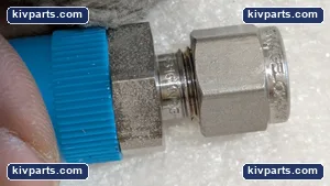Swagelok 1/4T Fitting – actual item, photo 7 of 11