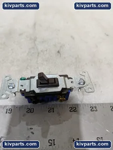 Eaton 1303-7B-SP-LW Toggle Light Switch – actual item, photo 3 of 9