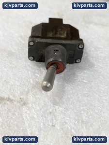 Cutler-Hammer 8500K10 Toggle Switch – actual item, photo 3 of 4
