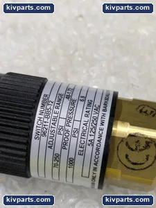 Barksdale 96211-BB5-T2 Pressure Switch – actual item, photo 3 of 6