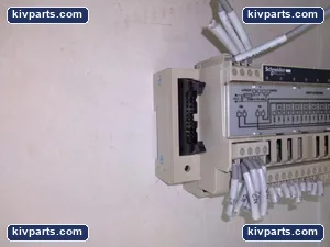 Schneider Electric ABE7-S16E2F0 PLC – actual item, photo 5 of 7