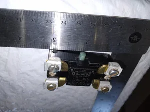 Square D 9007BO3 Snap Switch Limit Switch Contact