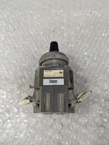 IDEC Switch Black Knob Contact Block