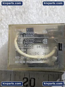 Omron LY2 Relay – actual item, photo 2 of 5