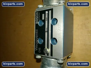Bosch 0810020291 Hydraulic Directional Valve – actual item, photo 4 of 8