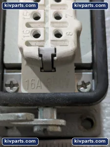Phoenix Contact LR13631 Connector – actual item, photo 9 of 14