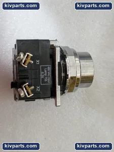 Eaton 10250T414L-GR Pushbutton – actual item, photo 4 of 5