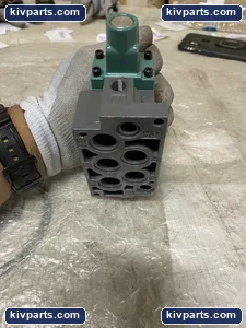 Numatics 153JJ441O000000 Dual Pilot Pneumatic Valve – actual item, photo 2 of 4