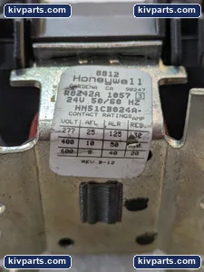 Honeywell 8812 R8242A Burner Control – actual item, photo 6 of 13