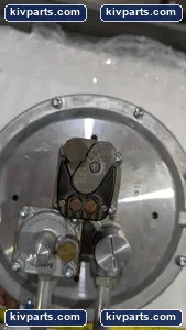 MR212E Negative Pressure Regulator – actual item, photo 4 of 9
