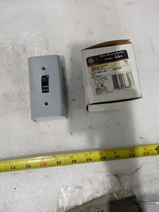General Electric CR101Y1 Manual Motor Starter