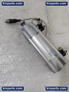 Festo DSBC-32-40-PPSA-N3 1376468 ISO Pneumatic Cylinder – actual item, photo 4 of 5