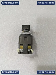 IDEC BS010E ASTN Selector Switch Black Knob – actual item, photo 5 of 12