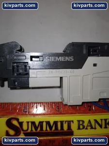 Siemens 6ES7 193-4CD30-0AA0 WDM Terminal Module – actual item, photo 3 of 4