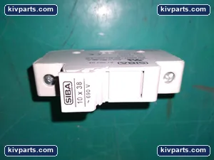 10X38 51 063 04 Fuse Holder Disconnect – actual item, photo 4 of 5