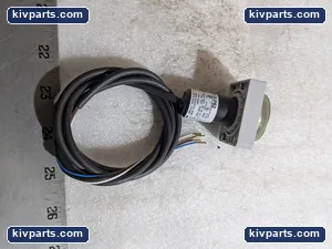 Eaton C30C-FD-G-K10-P62 Pushbutton – actual item, photo 3 of 8